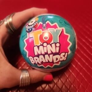 5 Surprise Toy Mini Brands - Blue